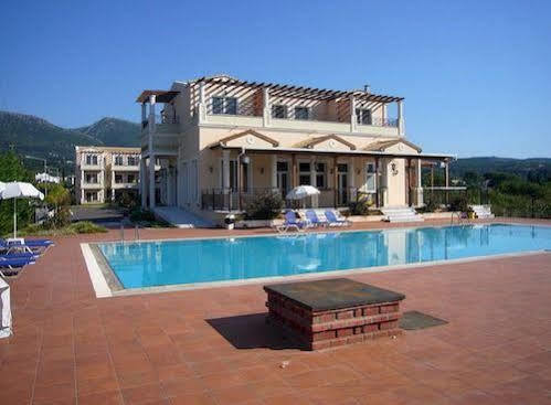 Thinalos Aparthotel Acharavi  Exterior foto